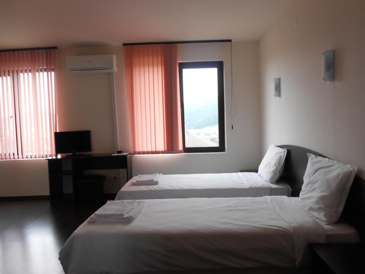 קירקובו Hotel Enchevi מראה חיצוני תמונה