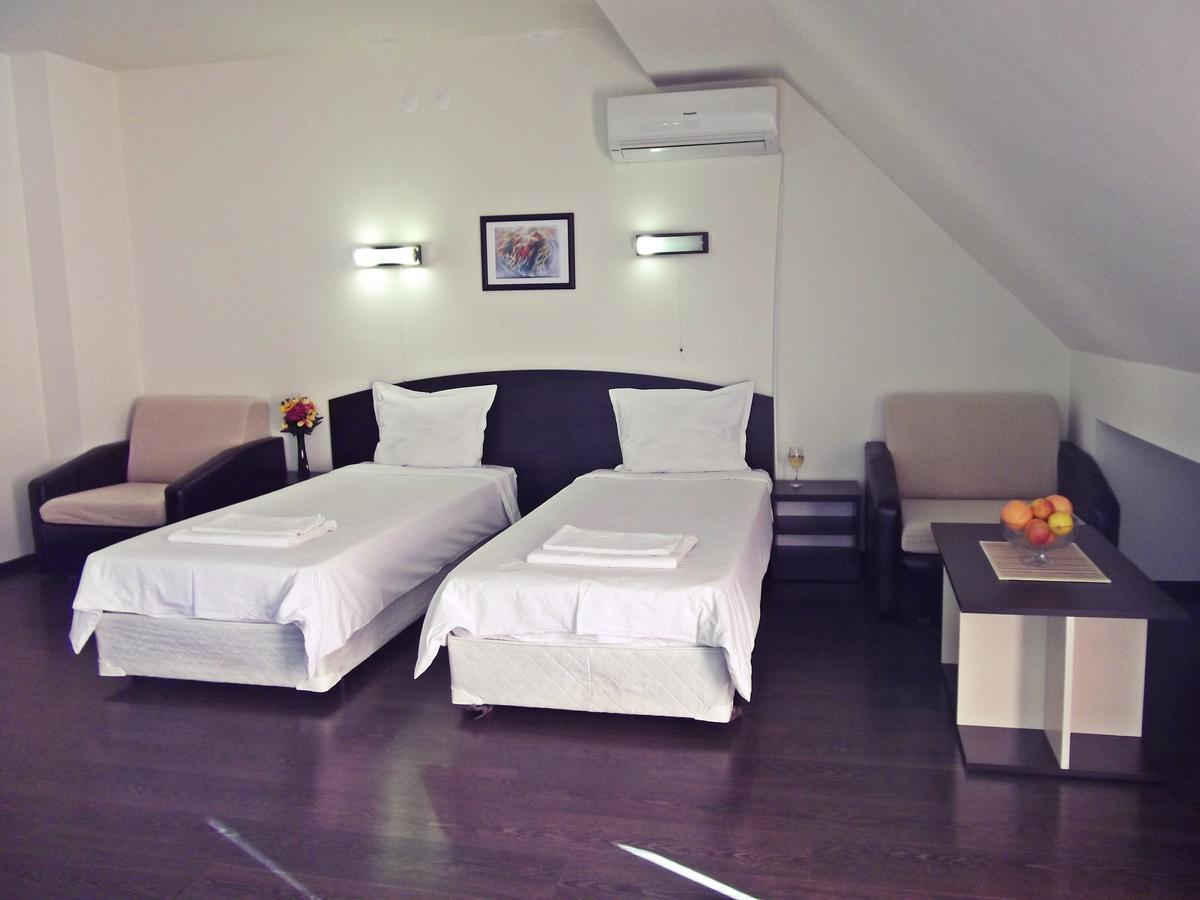 קירקובו Hotel Enchevi מראה חיצוני תמונה